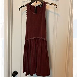 Maroon tank with crochet detailing and zipper back